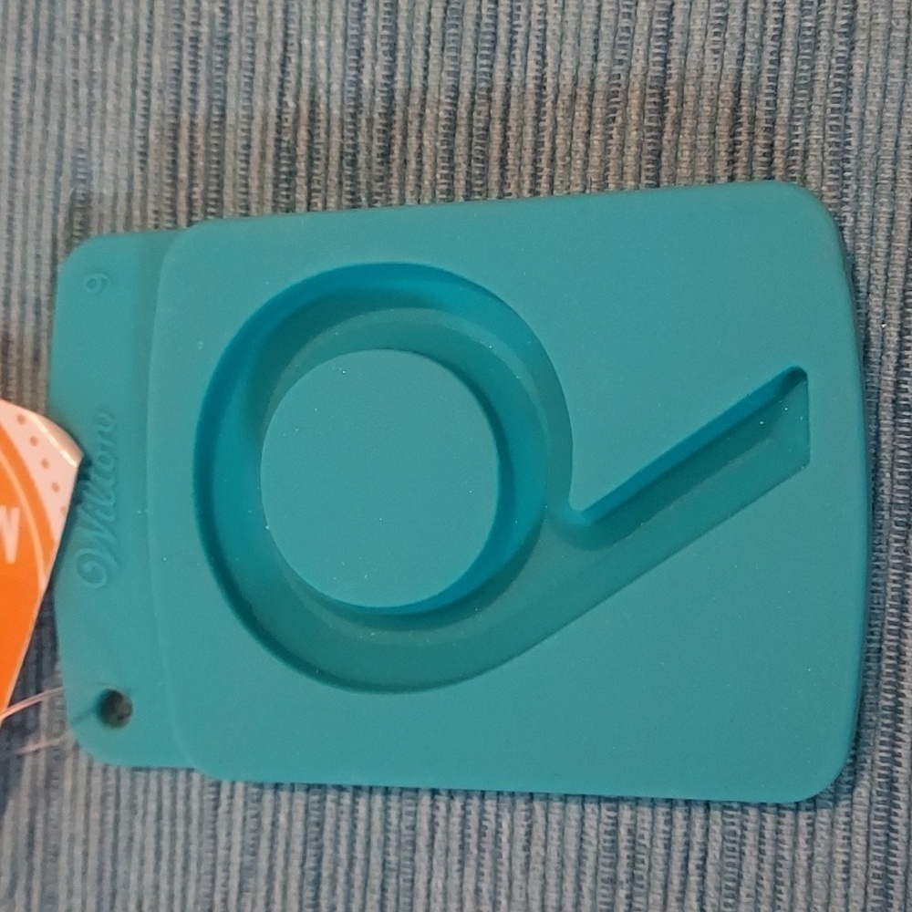 WILTON shape with fondant number " 9 "  Mold